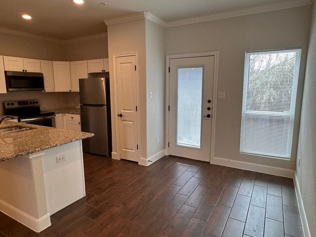 Photo - Beautiful Townhome Convenient to Randolph, New Braunfels, and more