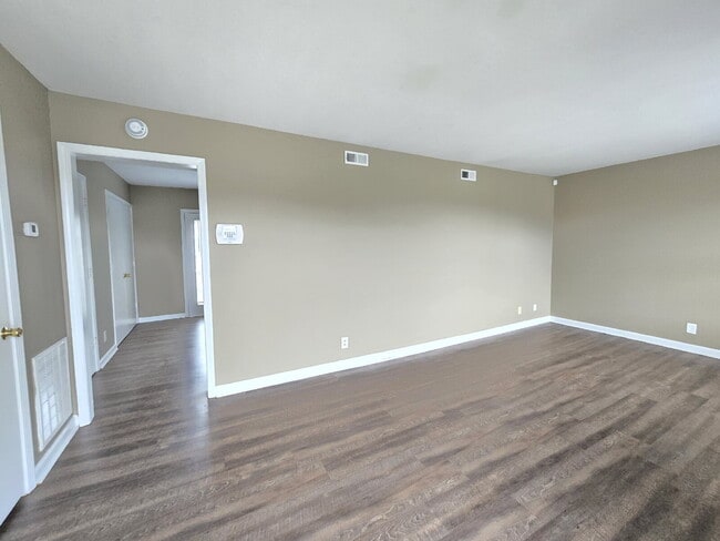 Photo - 351 Peabody Dr