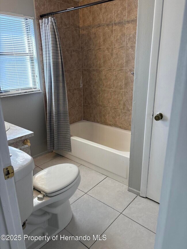 Photo - 9619 Langan St