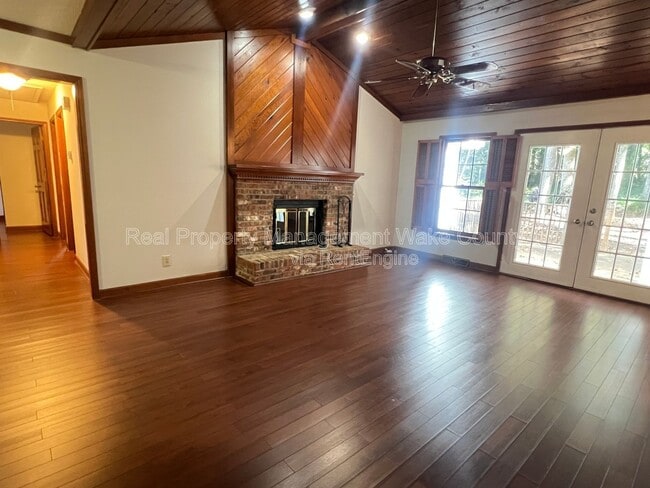 Photo - 7404 Valley Run Dr