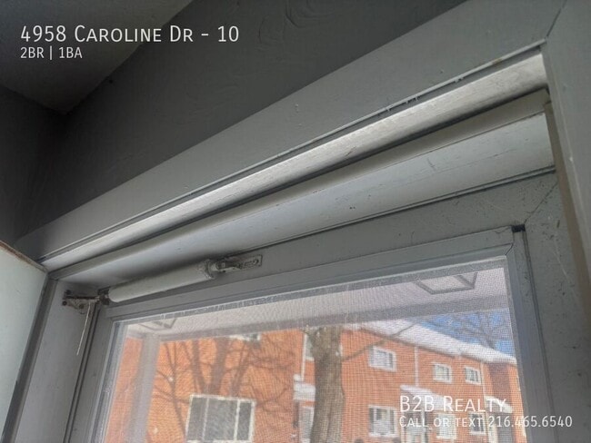 Building Photo - 4958 Caroline Dr