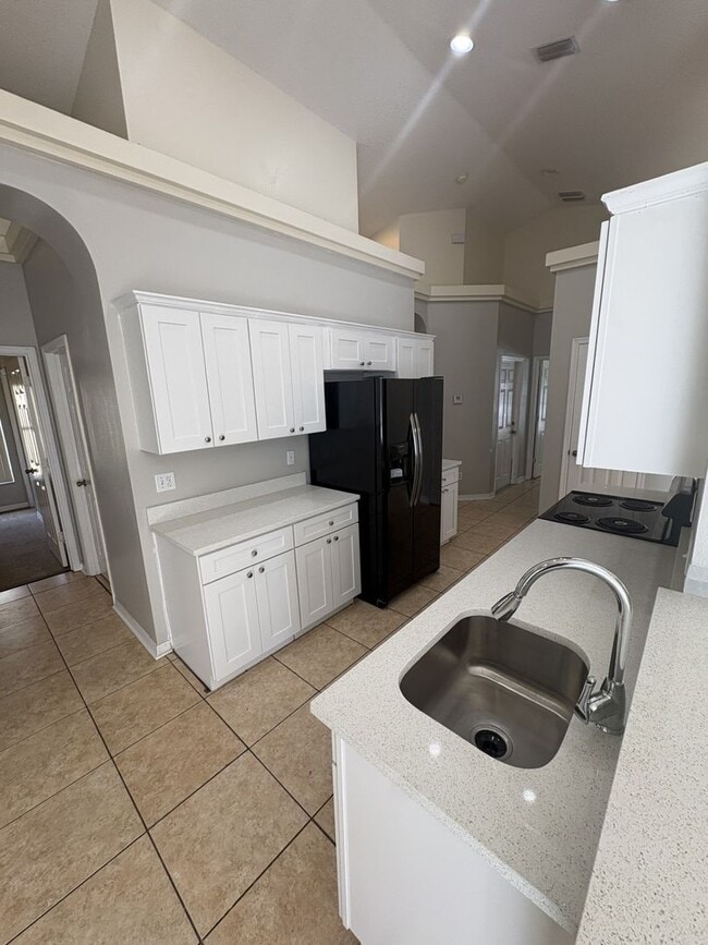 Photo - Spacious 4 Bedroom Home Near UCF