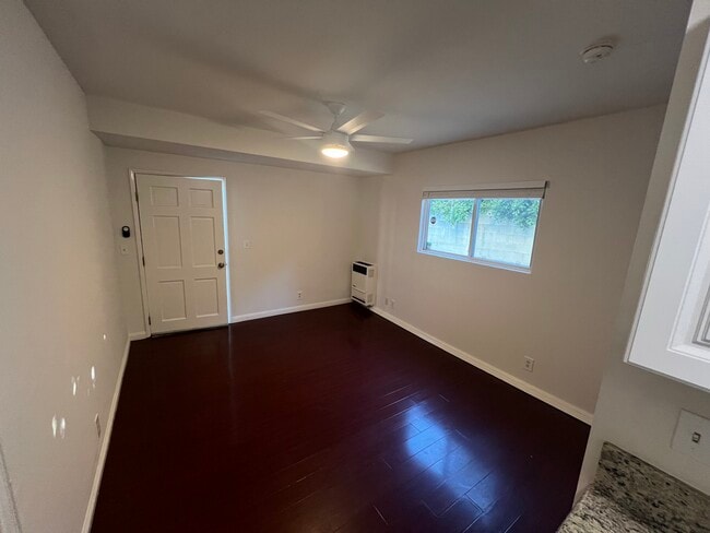 Photo - 2569 S Sepulveda Blvd Unit 2569