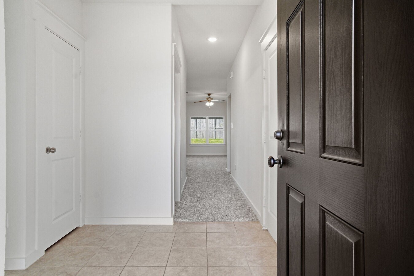 Photo - 40477 Mostyn Lake Dr