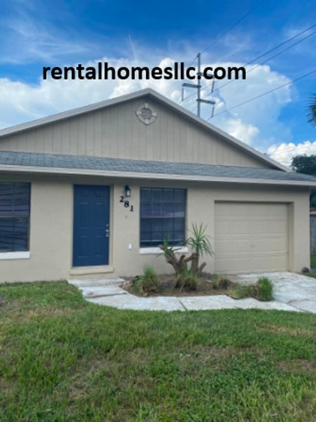 Building Photo - Three Bedroom Home, Walking Distance to Ne...