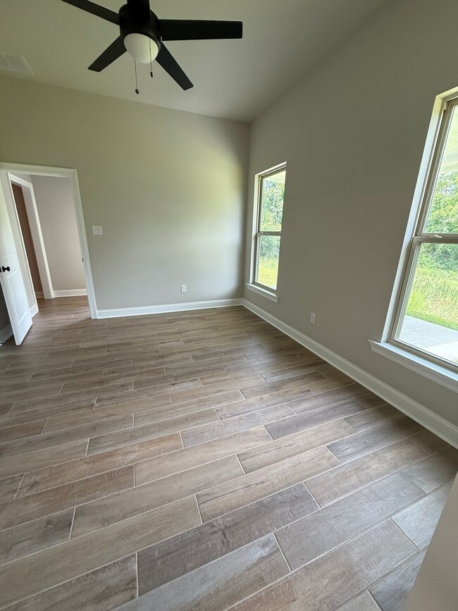 Photo - Move in Ready! Beautiful 3 Bedroom and 3 B...