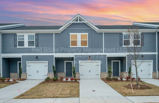 Building Photo - 8033 Hidden Ct