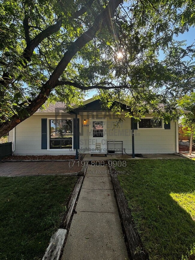Building Photo - 2500 Emilia St