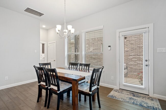 Photo - 27022 Brighton Valley Way