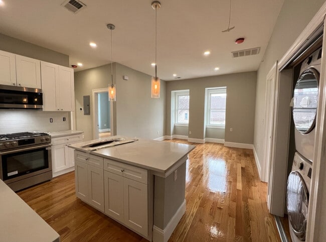 Photo - 150 Arlington St Unidad 3