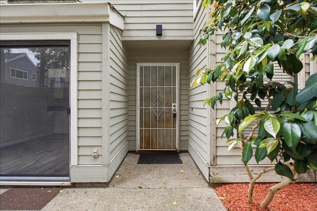 Photo - 1515 Hood Rd Unit F