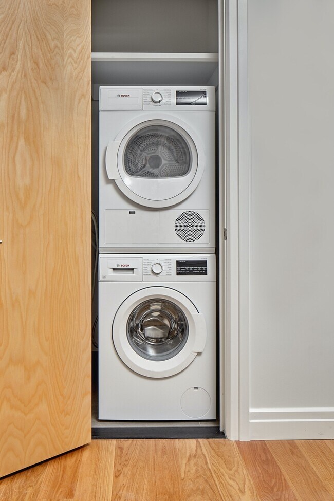 Photo - 325 Kent Ave Unit 810