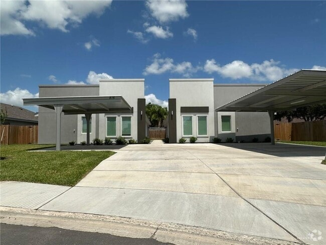 Building Photo - 816 Dove Ave Unit 3 Rental