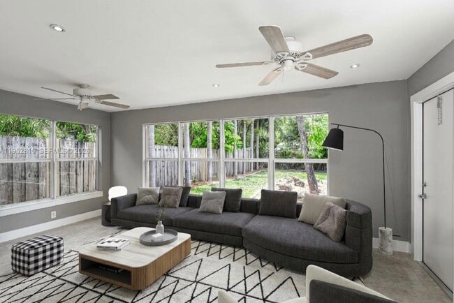 Photo - 1032 SW 22nd Ter