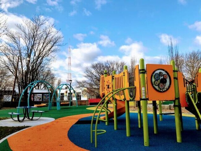 Photo - 10 Riverdale St