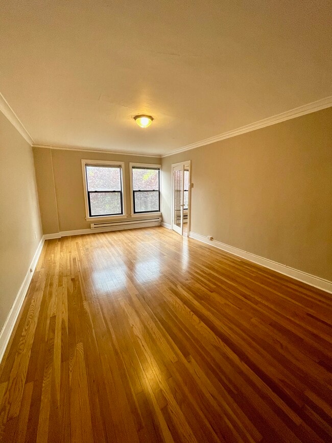 Photo - The Harvard Crest Apartments