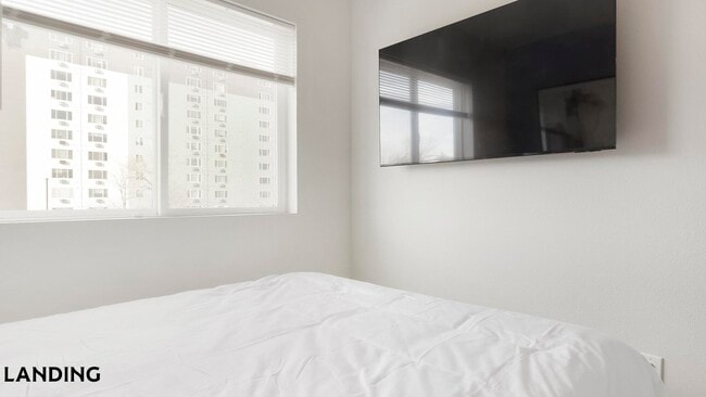 Photo - 2720 S Federal Blvd Unidad 3-11