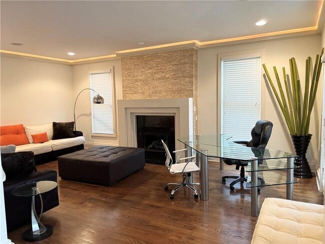 Photo - 4070 Annecy Dr SW