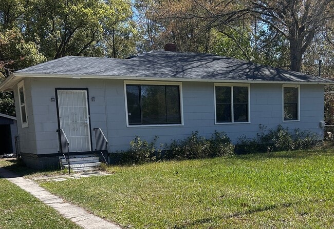 Building Photo - 5565 Minosa Cir E
