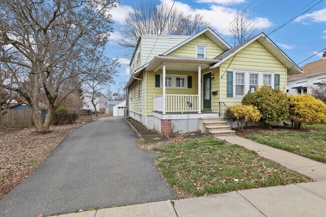 Photo - 6-Bedroom Rental Near TCNJ | Spacious Layout, Parking, Yard & Deck