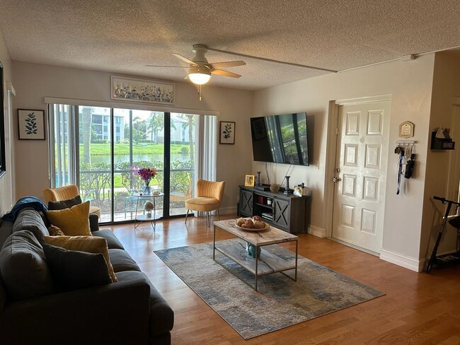 Photo - 1102 Green Pine Blvd Unit B1