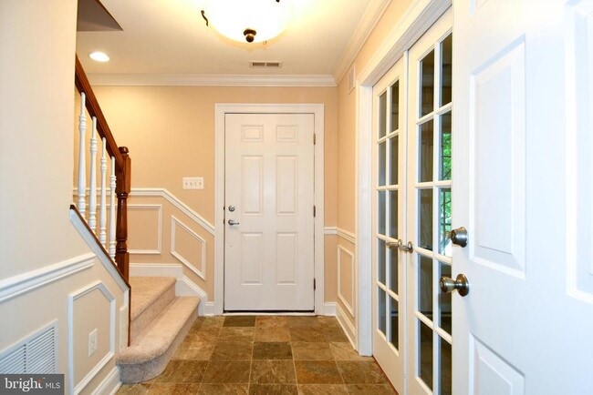 Photo - 589 Cedar Spring St