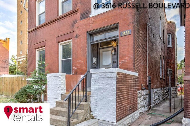 Building Photo - 3616 Russell Blvd Rental