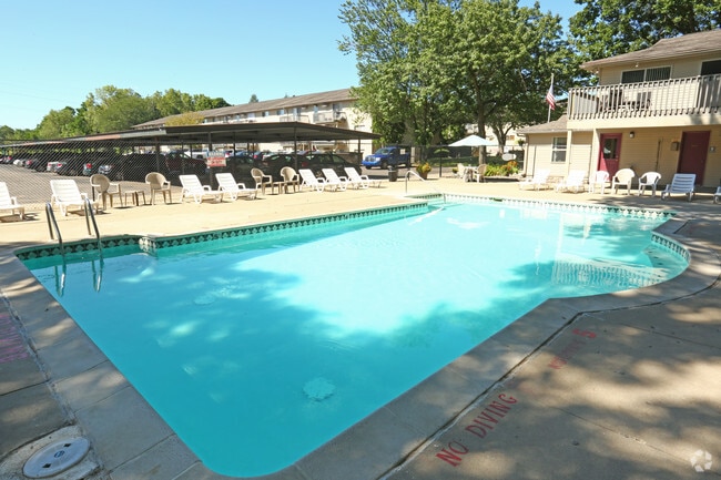 Swimming Pool - Westbay Club Apartments