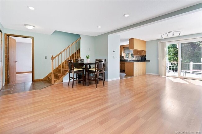 Photo - 25 Walcott Green