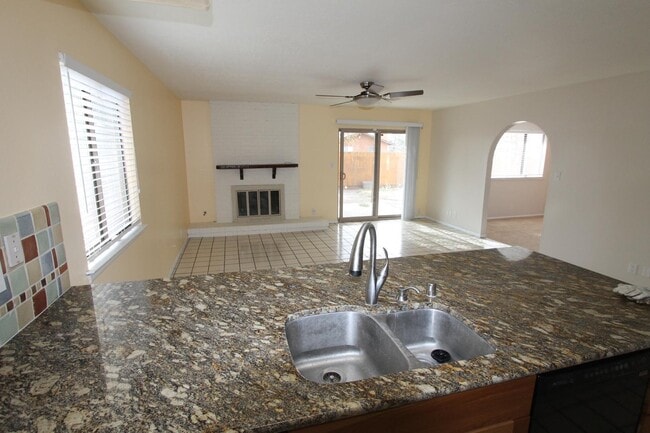 Photo - 7721 White St NE