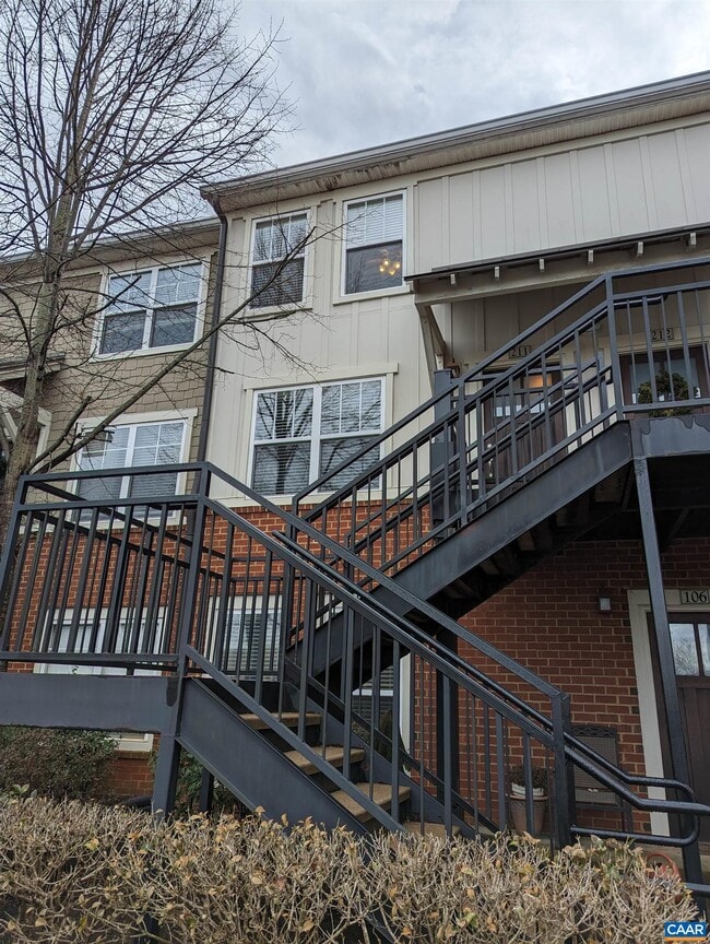 Building Photo - 1855 Candlewood Ct Unit 211