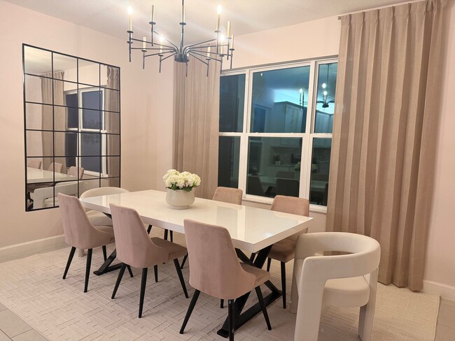 Photo - 32683 Tamarind Grv Ln