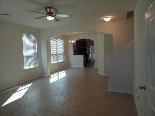 Photo - 507 N Heatherwilde Blvd