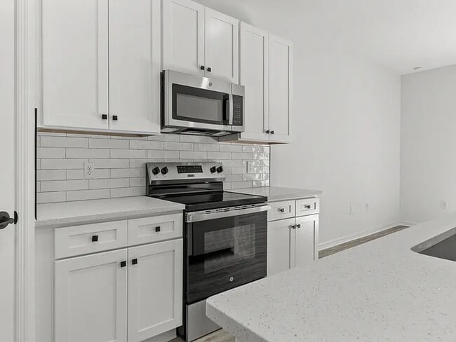 Photo - 1141 Edgerton Ave