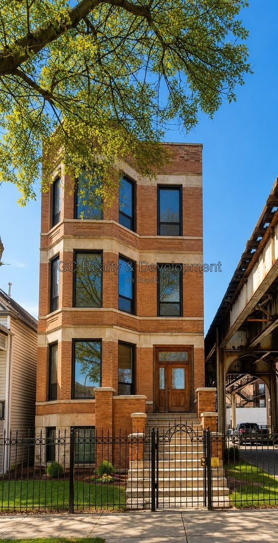Building Photo - 3408 N Greenview Ave Unit 2