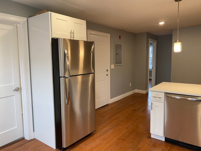 Photo - 33 Chelsea St Unit U3