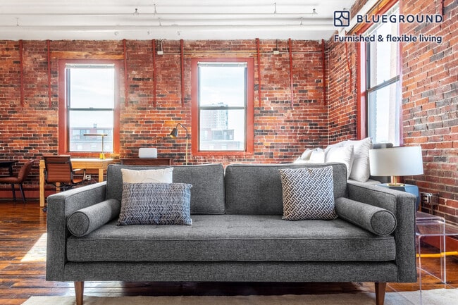 Photo - 791 Tremont St Unidad FL5-ID360