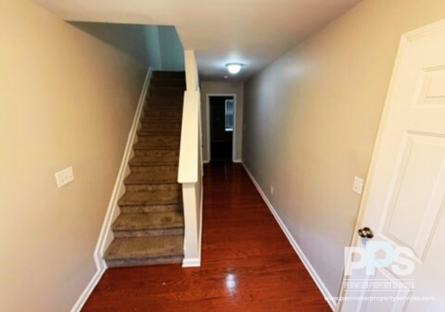 Photo - 6764 Blackstone Pl