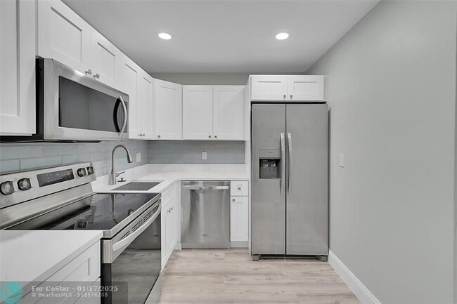 Photo - 450 NW 20th St Condo Unit 3030