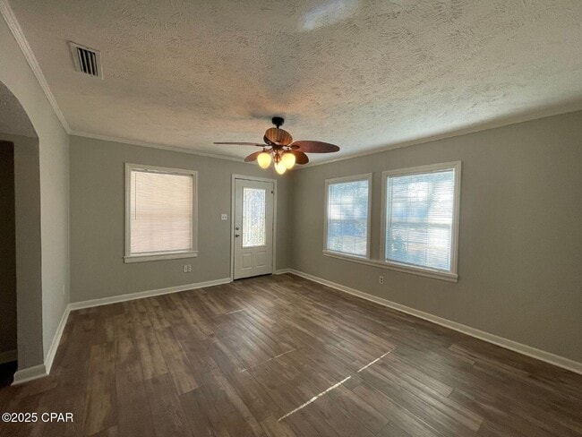 Photo - 1010 W 12th Ct