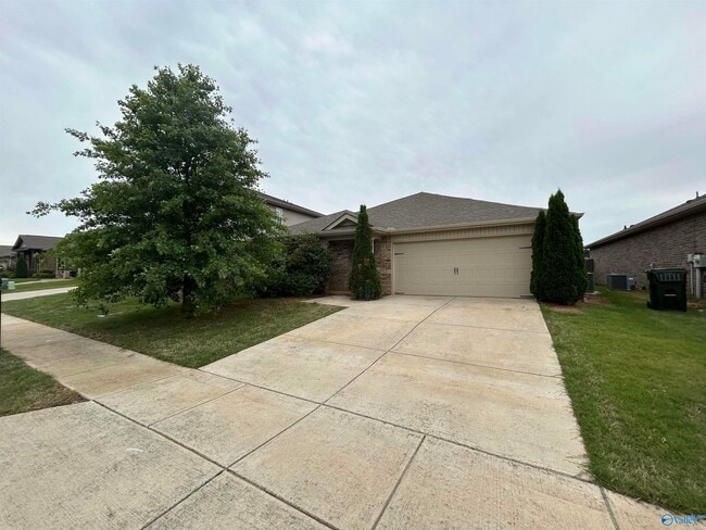 Building Photo - 122 Daymark Dr