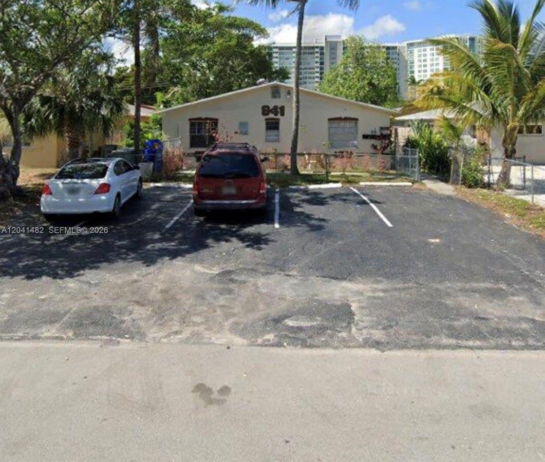 Photo - 841 SW 7th St Unidad C