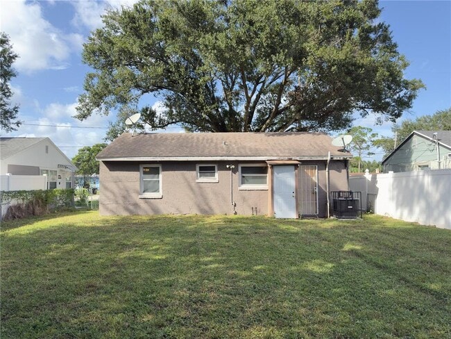 Photo - 4050 Ford St