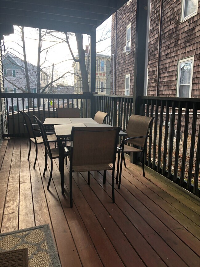 Photo - 6 Bucknam St Unidad 1