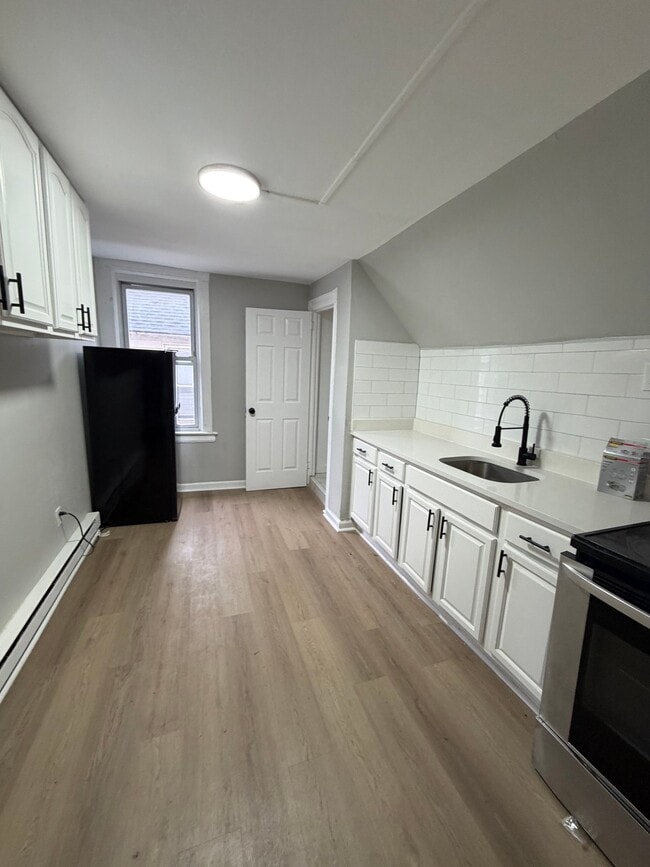 Building Photo - 19 N 18th St