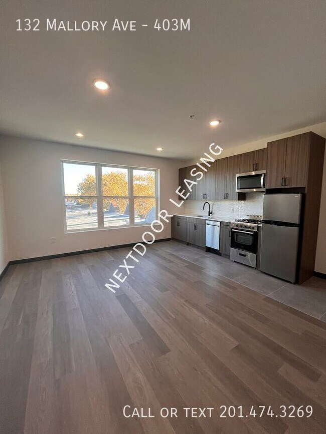 Photo - 132 Mallory Ave Unit 403M