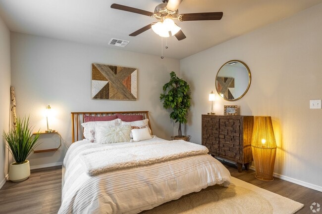 Monarch Point Apartments