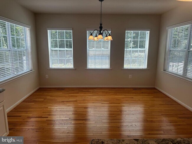 Photo - 727 Walnut Ave