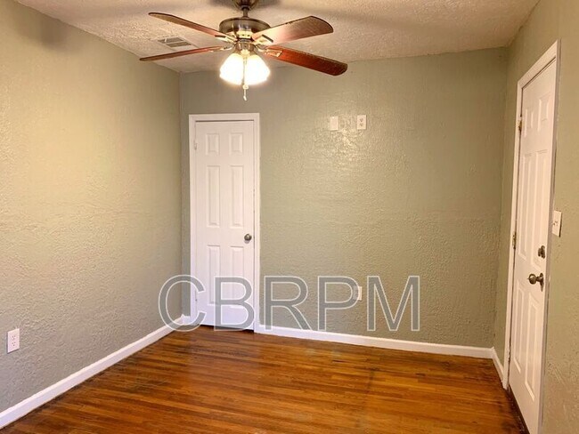 Photo - 2117 15th St