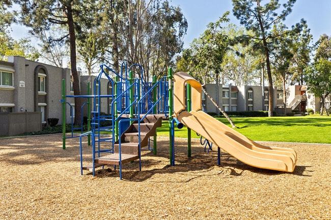 Mountain View (San Dimas)